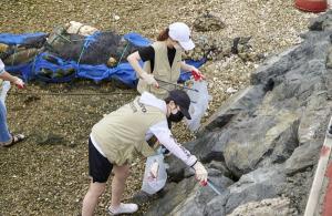 볼보그룹코리아, 창원 귀산해변 환경정화 활동 실시